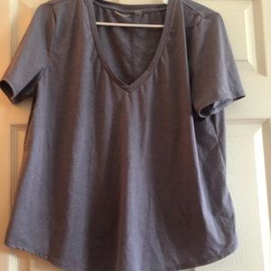 EUC Zella workout top size large